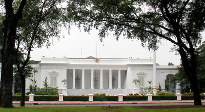 Jelang HUT RI, Istana Mulai Dipercantik Jelang HUT RI, Istana Mulai Dipercantik