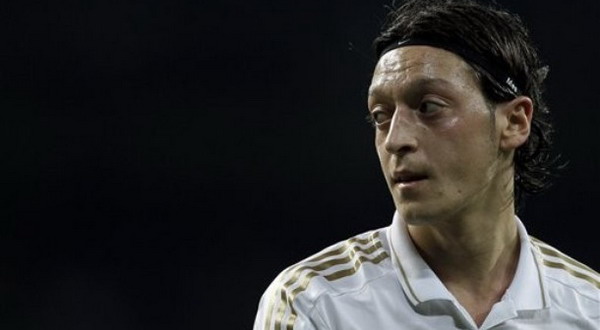 Ozil Merapat ke City? Ozil Merapat ke City?