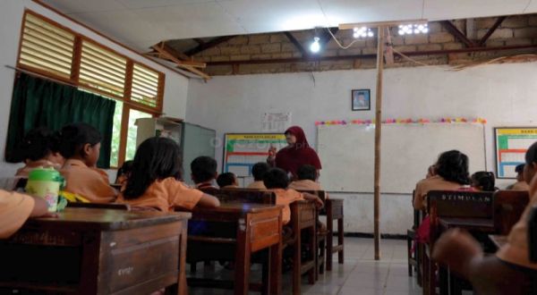 1.051 Guru Tidak Lulus Pendidikan dan Latihan Profesi 1.051 Guru Tidak Lulus Pendidikan dan Latihan Profesi