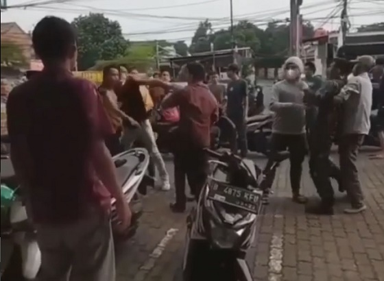 Rekannya Dikeroyok, Prajurit TNI AL Sambangi Markas FBR