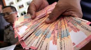 Buruan Cek BLT PKL hingga Bantuan Modal Kerja Cair <i>Lho</i>, Simak Faktanya!