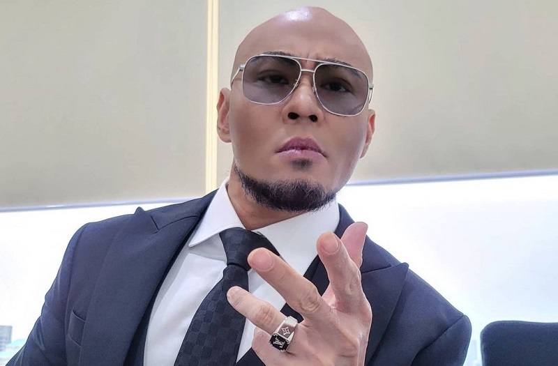 Deddy Corbuzier Tak Jadi Naik Haji, Alasannya Bikin Melongo