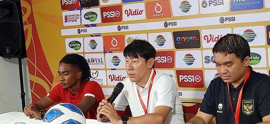 Piala AFF U-19 2022: Tak Mau Larut dalam Kemenangan, Shin Tae-yong Alihkan Fokus ke Laga Timnas Indonesia U-19 vs Timnas Thailand U-19