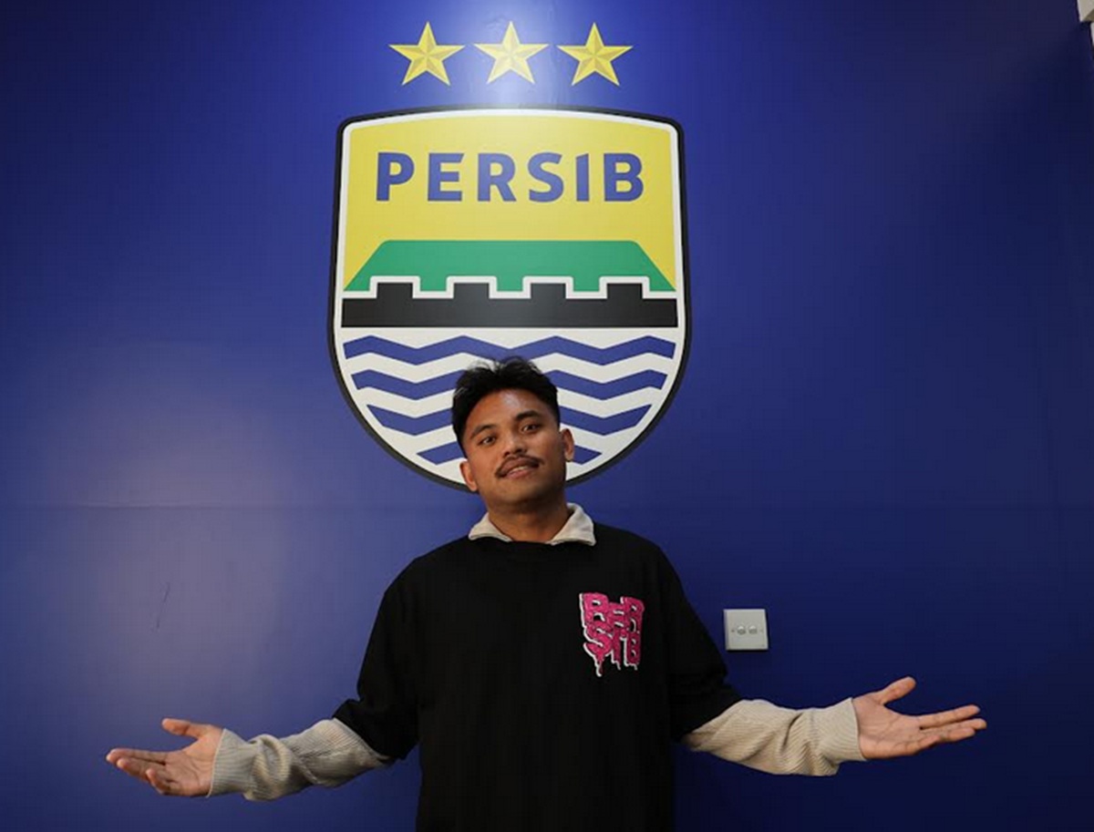 Resmi! Persib Bandung Rekrut Saddil Ramdani, Diumumkan Unik Melalui Videotron