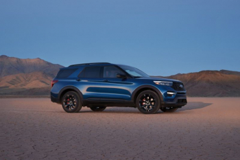 Ford Recall 462.000 Kendaraan karena Masalah Kamera Belakang