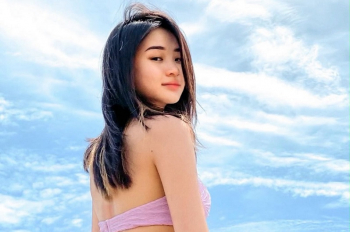 7 Potret Catheez, Game Streamer Cantik yang Kocak dan Menggemaskan