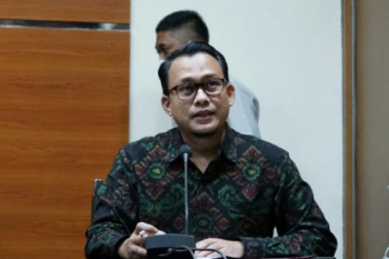 KPK Sita Mobil Fortuner Terkait Korupsi Lukas Enembe