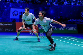 Momen Kocak Mohammad Ahsan Ditangani sang Anak Usai Cedera di Final All England 2023