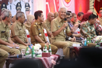 Respons Aduan Kiai soal Kerusakan di Lereng Gunung Sindoro, Ganjar: Kita Sikat!