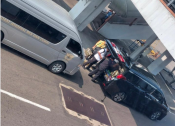 Alphard Sakti Masuk Apron Bandara Soetta Diduga Milik Sri Mulyani