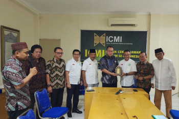 Bersama ICMI, Yayasan Muslim Sinarmas Wakaf 2.000 Mushaf Alquran