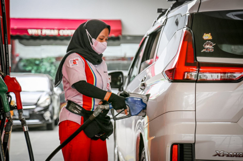 Ini Alasan Pertamina Naikkan Harga Pertamax Jadi Rp13.700 per Liter