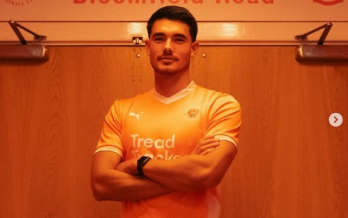 Dipinjamkan ke Blackpool FC, Elkan Baggott Diminta Bersabar untuk Laga Debut