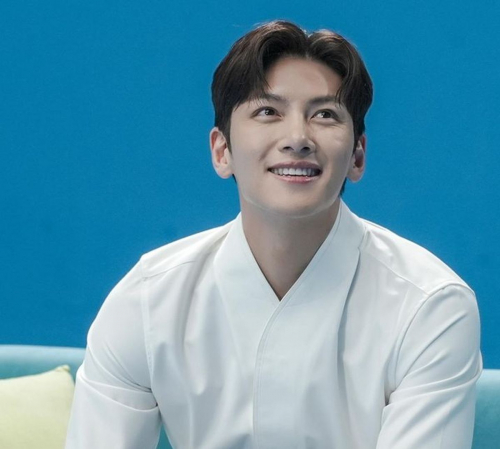 Ji Chang Wook Ungkap Spot Liburan Favorit di Indonesia, Nggak Bikin Kantong Boncos!