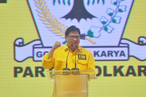 Airlangga Dikabarkan Mundur dari Ketum Golkar, Waketum: Tunggu Resminya