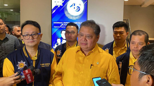 Airlangga Hartartonbsp;Singgung Demokrasi Harus Dikawal saat Mundur dari Ketum Golkar