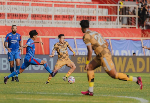 Hasil Arema FC vs Dewa United di Liga 1 2024-2025: Sengit, Laga Berakhir Tanpa Gol