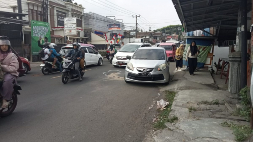 Kecelakaan 3 Kendaraan di Sukabumi, Petugas Cleaning Service RSUD Bunut Tewas