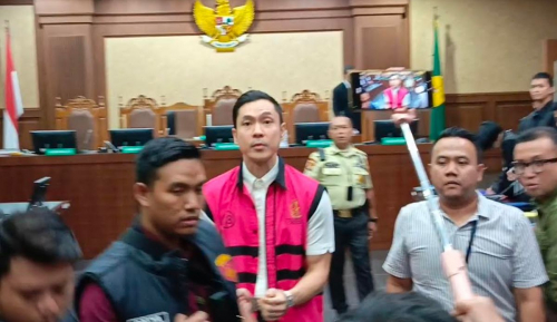 Korupsi Timah, Harvey Moeis Suami Sandra Dewi Didakwa Rugikan Negara Rp300 Triliun