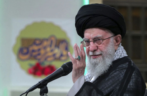 Profil Ayatollah Khamenei, Seorang Petinggi Iran yang Berkuasa Lahir dari Keluarga Sederhana