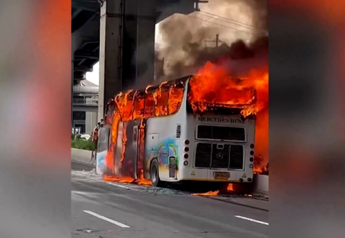 Bus Sekolah Terbakar Hebat, 23 Orang Tewas Mengenaskan