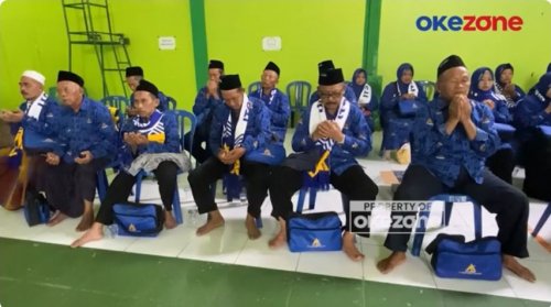 Viral Warga Desa Berangkat Umrah Bareng Berkat Menabung Bersama-sama