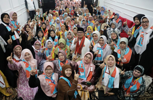 Forum Ustadzah se-Jakarta Deklarasikan Dukungan untuk Ridwan Kamil-Suswono