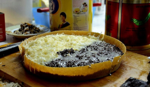 Ternyata Ini Bedanya Martabak dan Terang Bulan