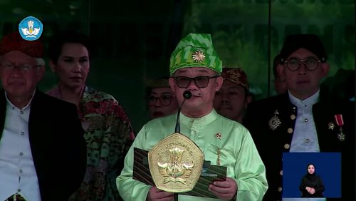 menteri-abdul-muamprsquoti-bakal-temui-kapolri-bahas-kasus-guru-honorer-yang-dituduh-aniaya-anak-polisi