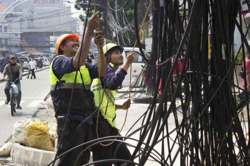 Jalan Rusak hingga Kabel Semrawut di Tangsel Mulai Dibenahi