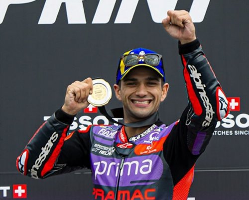 francesco-bagnaia-jatuh-ini-hitung-hitungan-jorge-martin-juara-motogp-2024