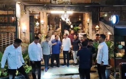 Kelakar Prabowo soal Isi Pertemuannya dengan Jokowi di Solo, Ditanya Apa Malah Jawab Nasi Goreng Jawa