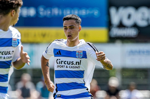 Eliano Reijnders Merumput 5 Menit, PEC Zwolle Imbangi Go Ahead Eagles 2-2