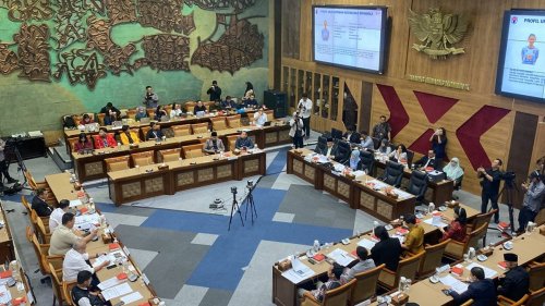 Komisi X DPR RI Setujui Permohonan Naturalisasi Kevin Diks, Lanjut ke Sidang Paripurna