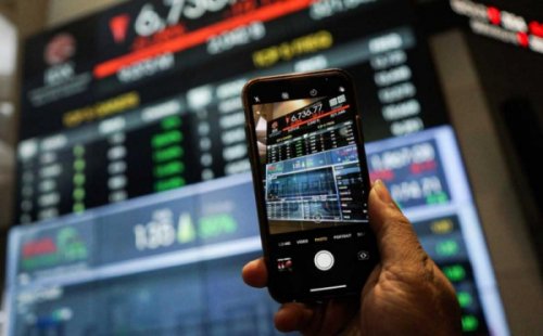 IHSG Berakhir Menguat 12 Poin pada Level 7.491