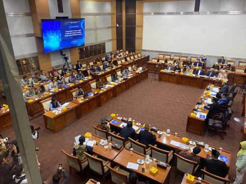 Tersangka Bertambah, Meutya Hafid Bakal Nonaktifkan Lagi Pegawai Komdigi yang Bekingi Judi Online