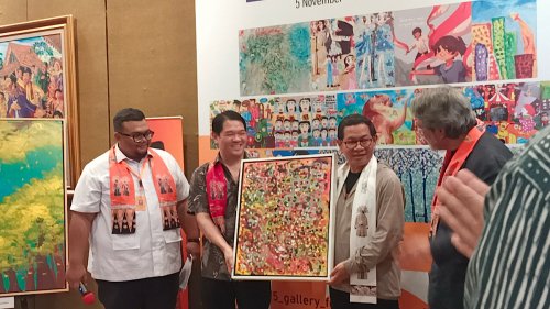 pramono-buka-pameran-lukisan-komunitas-disabilitas-di-mampang-prapatan-jaksel