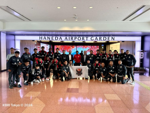 Timnas Indonesia U-20 Tiba di Jepang untuk Jalani TC, Indra Sjafri Senang Dapat Sambutan Meriah