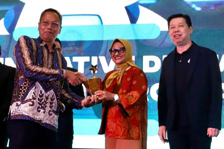 XL Axiata Raih 4 Penghargaan Stellar Workplace Award 2024