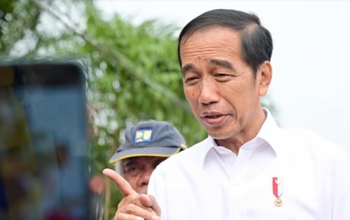 jokowi-terima-tabungan-hari-tua-dan-uang-pensiun-ditransfer-tiap-bulan