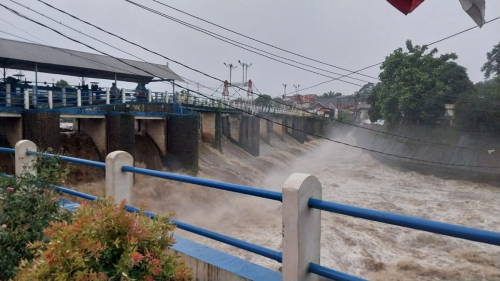 Waspada! Status Bendung Katulampa Bogor Siaga 3
