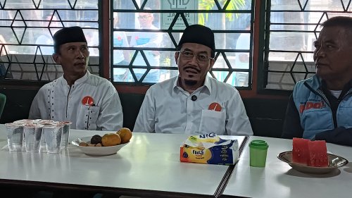 suswono-dorong-warteg-di-jakarta-punya-sertifikasi-halal