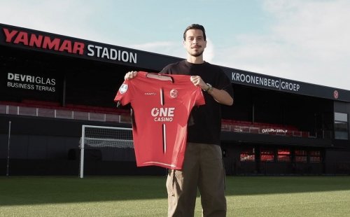 Thom Haye Main 81 Menit, Almere City FC Takluk di Tangan Feyenoord