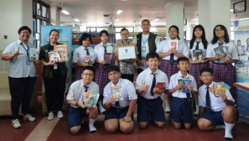 Siswa Sekolah Regina Pacis Jakarta Antusias Dukung Program Donasi Buku Bacaan MNC Peduli di Hari Sumpah Pemuda