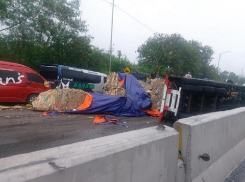 Kemenhub Turunkan Tim Investigasi Kecelakaan Horor di Tol Cipularang