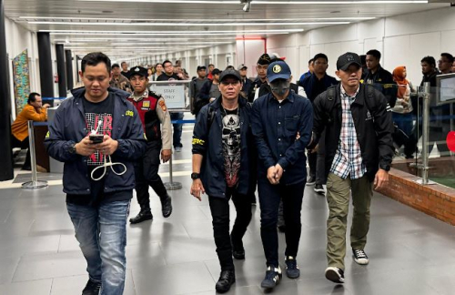 Pegawai Komdigi yang Baru Ditangkap Ternyata Penghubung ke Bandar Judi