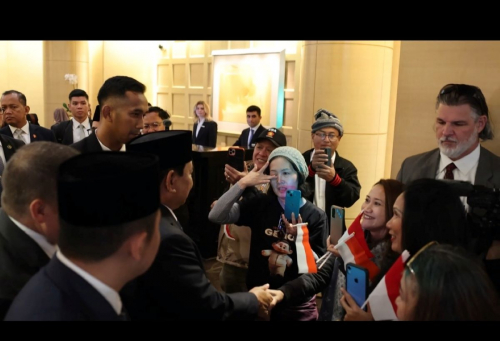 Momen WNI di AS Menangis Antusias Bertemu Prabowo di Washington DC: We Love You
