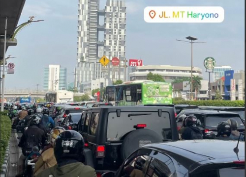 Sejumlah Ruas Jalan dan Tol Dalam Kota Jakarta Macet Senin Pagi Ini