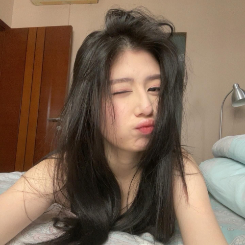 5 Potret Lydia Onic Selebgram Diduga Pemeran Video Mesum 12 Menit, Pakai Tanktop hingga Rebahan Cantik