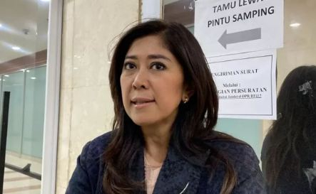 Menkomdigi Paparkan Ciri Orang Kecanduan Judi Online: Suka Ketawa Sendiri dan Sering Bohong